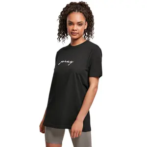 T-shirt i stor størrelse til kvinder Mister Tee Pray EMB image-0