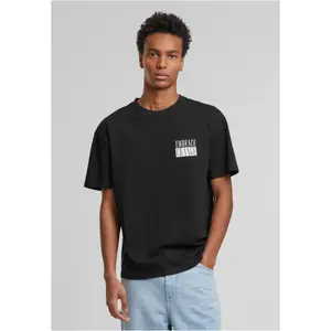 Oversized T-shirt Mister Tee Embrace Change image-0
