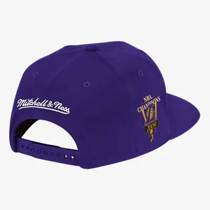Tampão de segurança Mitchell & Ness Champ Year Trophy Los Angeles Lakers image-2