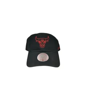 Washed cap with Chicago Bulls logo