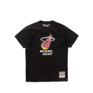 T-shirt Miami Heat NBA Team Logo image-0