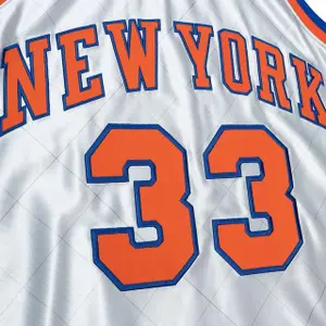 New York Knicks NBA Jersey Patrick Ewing Swingman 75TH Platinum 1985/86 image-2