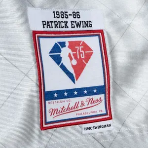 New York Knicks NBA Jersey Patrick Ewing Swingman 75TH Platinum 1985/86 image-3