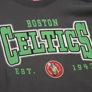 Boston Celtics women's T-shirt NBA Boyfriend image-2