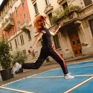 Camiseta de mujer Mizuno Athletics image-4