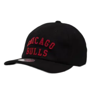 Cap Chicago Bulls hwc felt arch strapback image-0