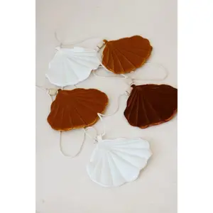 Samtgirlande mit Muscheln Moi Mili Gold Pearl image-1