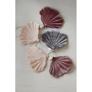 Velvet garland with shells Moi Mili Cosmic Pearl image-2