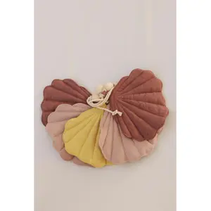 Linen garland with shells Moi Mili Marsala image-1