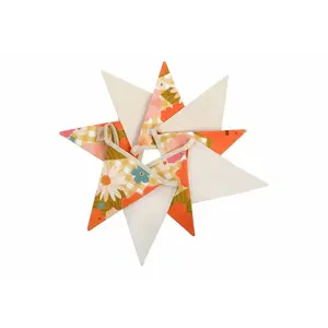 Garland Moi Mili Picnic with flowers image-0