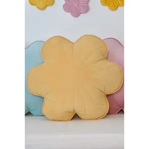 Cuscino in velluto Moi Mili Honey azalea image-1