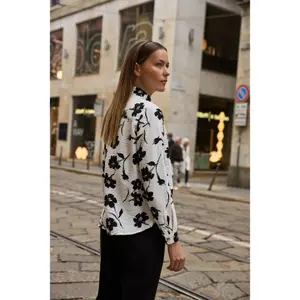 Damska koszula z długim rękawem Moodo L-KO-4902 image-2