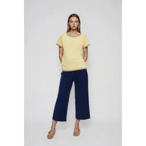 Women's T-shirt Moodo L-TS-4927 image-1