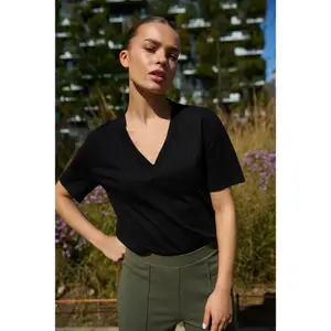 Women's T-shirt Moodo L-TS-4950 image-1