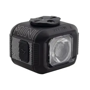 Přední osvětlení Moon Titan Mini