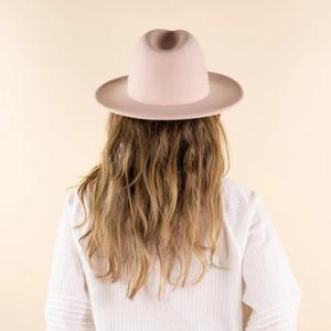 Woman hat Moonrise Fedora Luna image-4