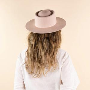 Woman hat Moonrise Nova image-4