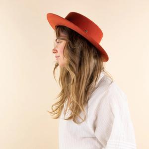 Woman hat Moonrise Nova image-2