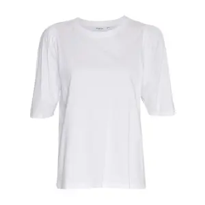 Camiseta de mujer 2/4 puffy Moss Copenhagen Maica Organic image-0