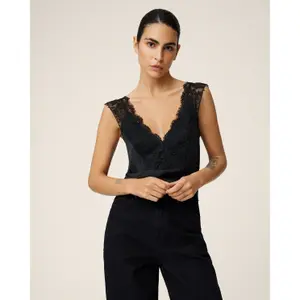 Camiseta de tirantes para mujer Moss Copenhagen Adienna Maluca image-1
