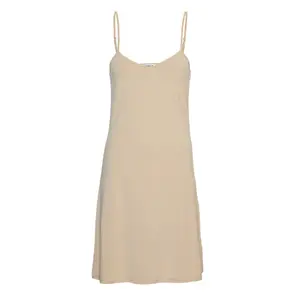 Vestido de tirantes Moss Copenhagen Betrina image-0