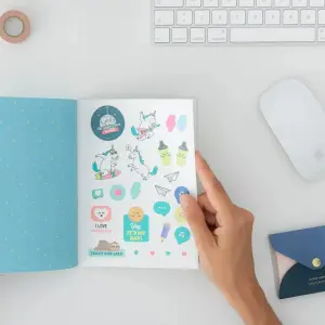 Livre de stickers amovibles pour décorer tous tes appareils électroniques Mr. Wonderful image-3