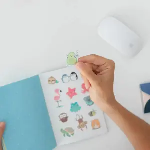 Livre de stickers amovibles pour décorer tous tes appareils électroniques Mr. Wonderful image-4