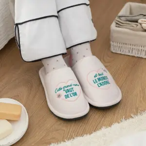 Zapatillas - esta abuelita vale su peso en oro y todo el mundo la adora Mr. Wonderful image-2