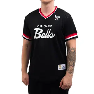 T-shirt Collo V Chicago Bulls image-2
