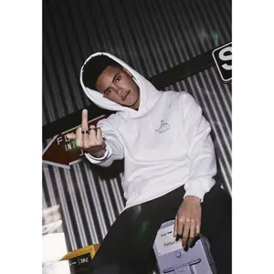 Sweatshirt Mister Tee middle finger image-3