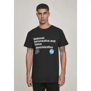 T-shirt Mister Tee definition image-0