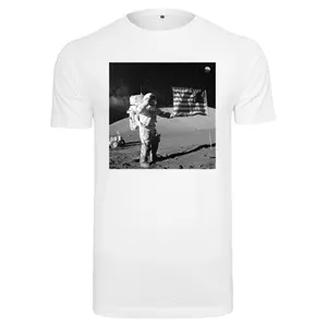 T-shirt Mister Tee moon landing image-0