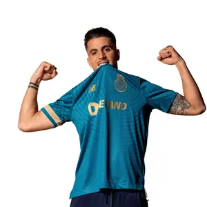 Tredje tröjan FC Porto 2023/24 image-0