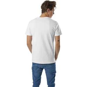 T-shirt Mister Tee box image-3