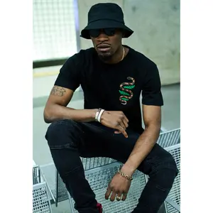 T-shirt Mister Tee basic nake image-0