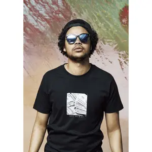 T-shirt Mister Tee get money basic image-0