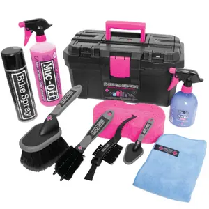 Cleaning kit Muc-Off Ultimate MC image-1