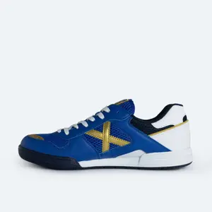 Soccer shoes Munich Continental V2 45 IC image-3