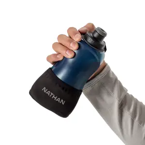 Water Bottle Nathan Quick Squeeze Lite 18 image-2