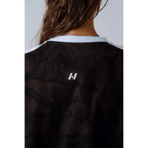 T-shirt femme Nebbia Power image-4