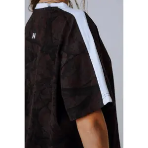 T-shirt femme Nebbia Power image-5