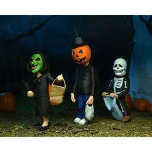 Lot de 3 figurines le sang du sorcier NECA Halloween 3 : Toony Terrors Trick or Treaters image-3
