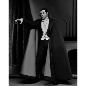 Figurina NECA Universal Monsters Ultimate Dracula (Carfax Abbey) image-4