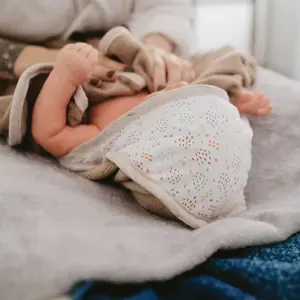 Baby bath cape Néobulle Cocoon image-1