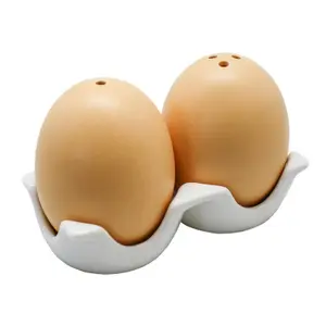 Salt and pepper shakers Nerthus image-0