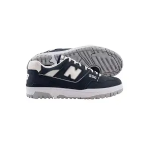 Spikeless golf shoes New Balance 550