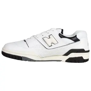 Spikeless golf shoes New Balance 550