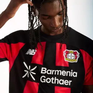 Domačí dres Bayer Leverkusen 2026/27 image-3