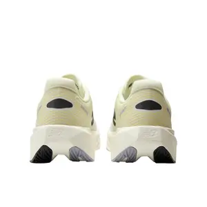Chaussures de running New Balance FuelCell Rebel v5 image-4