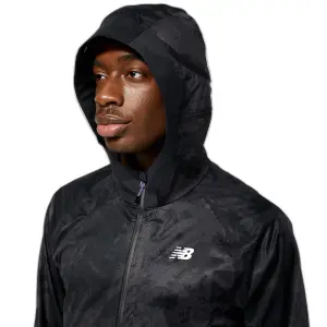 Veste imperméable New Balance Impact AT image-4